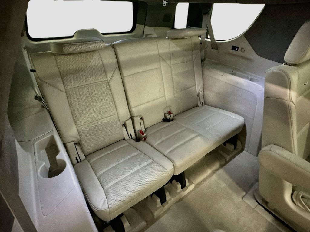 Used 2025 Cadillac Escalade ESV Sport Platinum AWD/4WD image 29