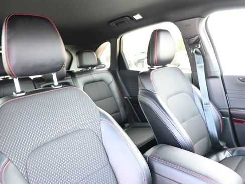 Used 2025 Ford Escape ST-Line FWD image 35