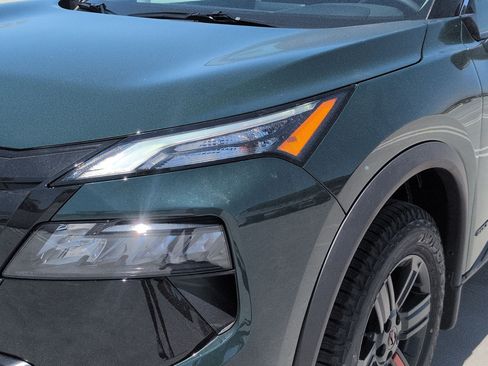 New 2026 Nissan Rogue SV AWD/4WD image 8