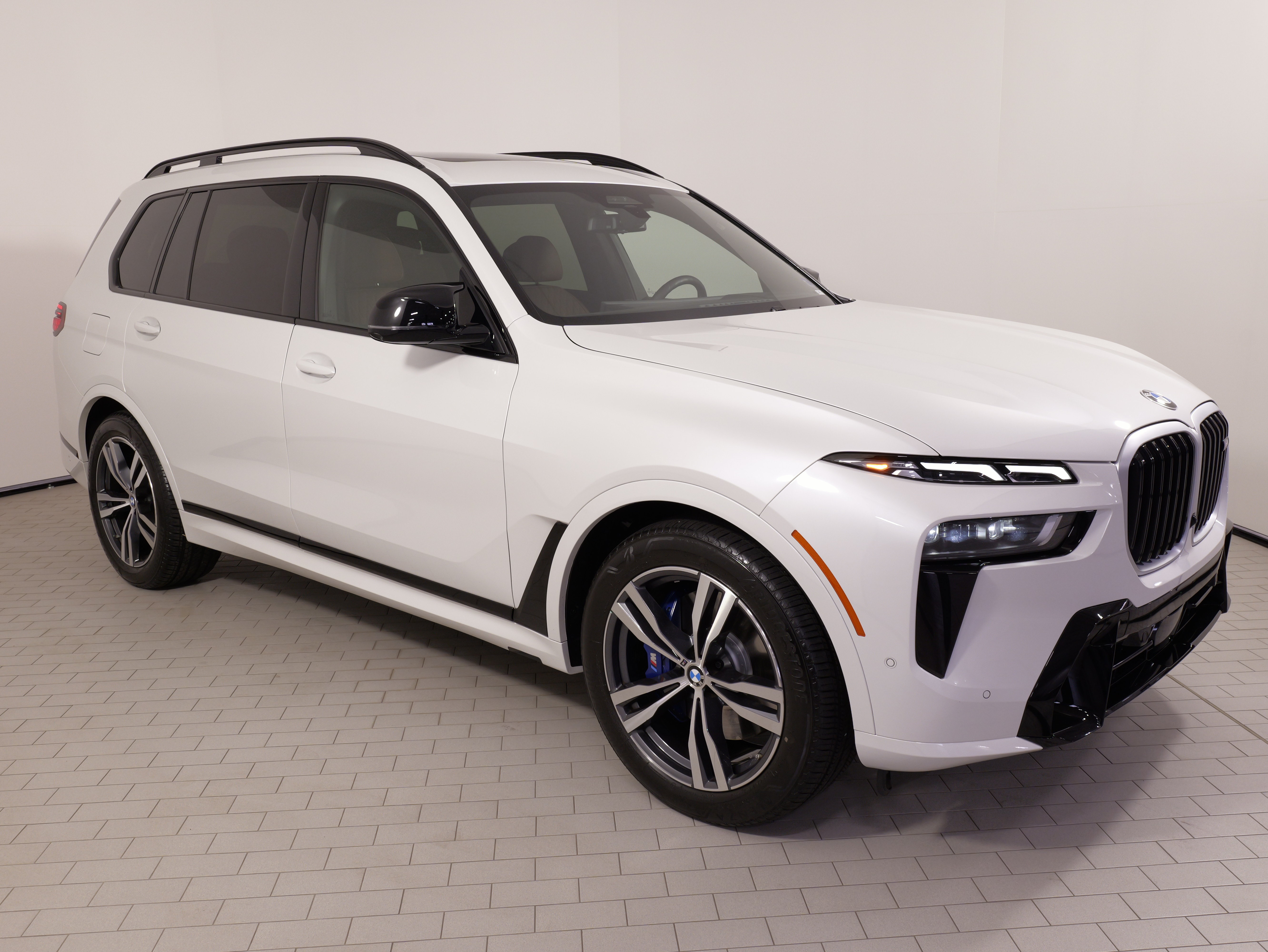 Used 2026 BMW X7 M60i AWD/4WD image 6
