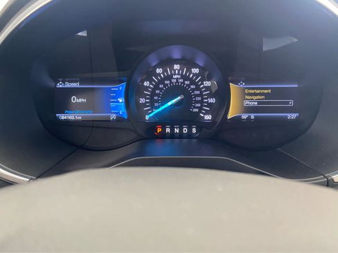 Used 2019 Ford Edge Titanium image 23