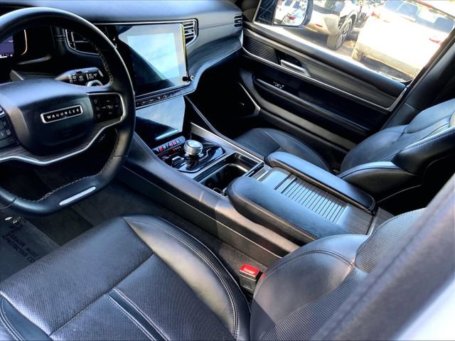 Used 2024 Jeep Wagoneer Series II AWD/4WD image 22