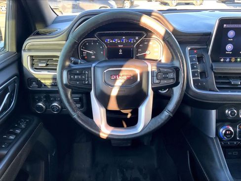 Used 2021 GMC Yukon SLT w/ SLT Luxury Plus Package image 5