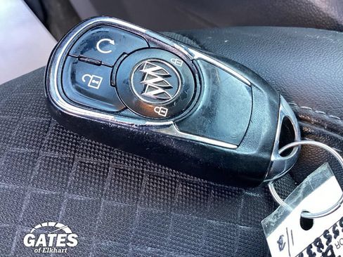 Used 2022 Buick Encore Preferred w/ Safety Package AWD/4WD image 27