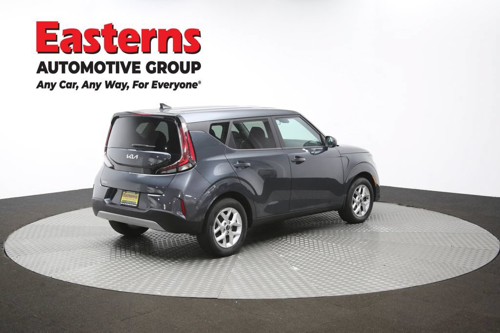 Used 2023 Kia Soul LX w/ LX Technology Package FWD image 40