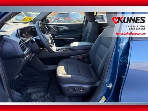 New 2026 Chevrolet Traverse LT w/ LPO, Floor Liner Package image 11