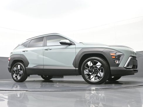 Certified 2024 Hyundai Kona SEL image 35