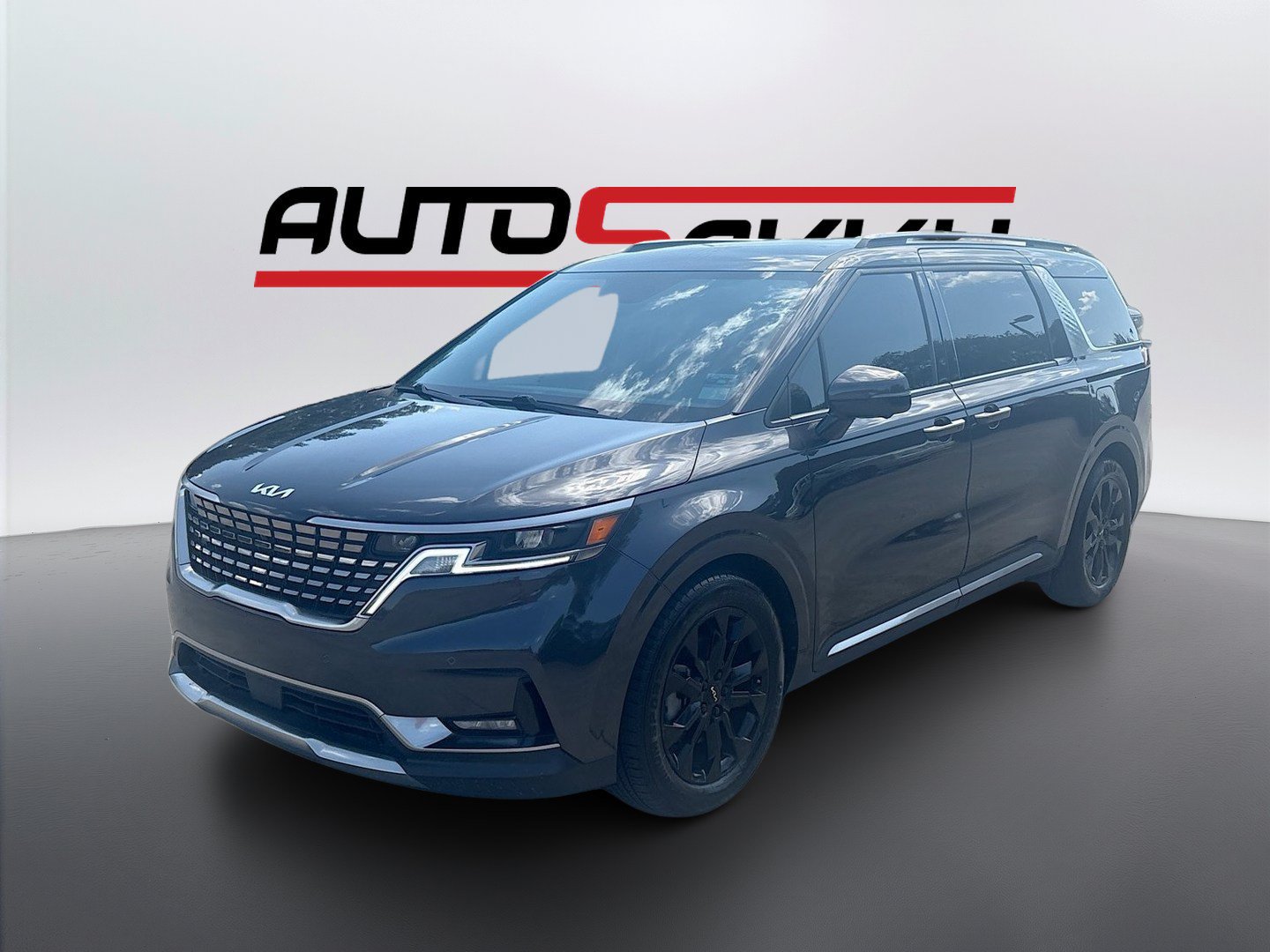 Used 2024 Kia Carnival SX FWD image 3
