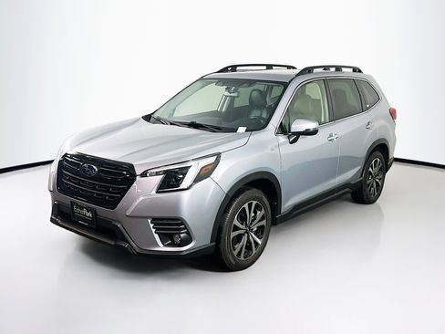 Used 2024 Subaru Forester Limited image 3