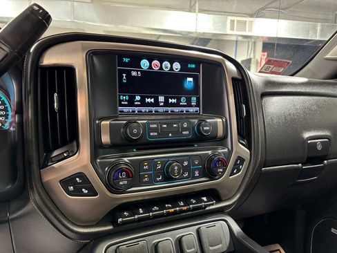 Used 2018 GMC Sierra 3500 Denali w/ Duramax Plus Package image 29