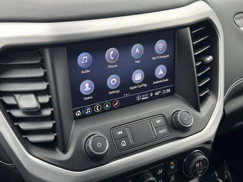 Used 2023 GMC Acadia SLT w/ Preferred Package image 29