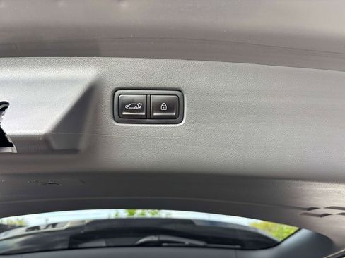 Used 2024 Hyundai Santa Fe Limited AWD/4WD image 19