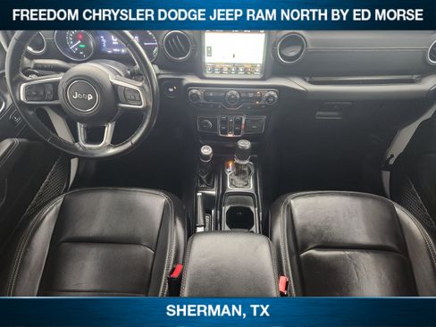 Used 2021 Jeep Wrangler Unlimited Sahara AWD/4WD image 18