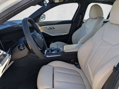 Used 2026 BMW 330i Sedan w/ Premium Package RWD image 10