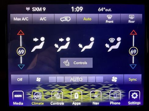 Used 2021 Jeep Grand Cherokee Laredo X image 21