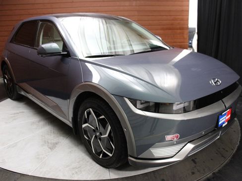 Used 2024 Hyundai Ioniq 5 Limited image 62