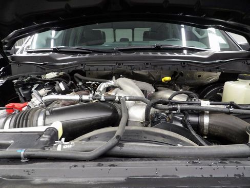 Used 2024 Ford F250 Lariat w/ Black Appearance Package image 30