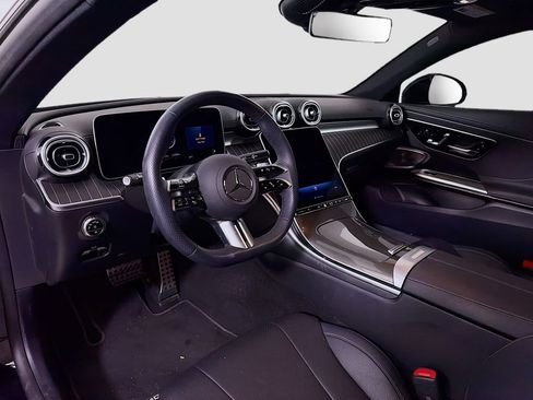 Certified 2025 Mercedes-Benz CLE 300 4MATIC Coupe image 10
