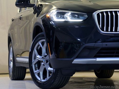 Used 2023 BMW X3 xDrive30i w/ Premium Package AWD/4WD image 4