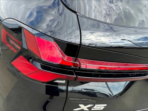 New 2026 BMW X5 xDrive50e w/ M Sport Package image 14