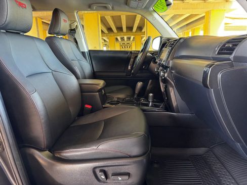 Used 2021 Toyota 4Runner Venture AWD/4WD image 26