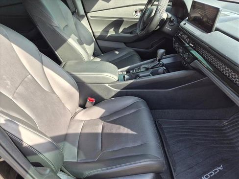 Used 2024 Honda Accord EX-L image 15