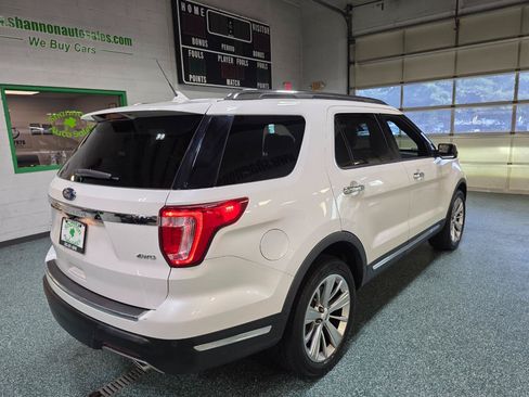 Used 2019 Ford Explorer Limited w/ Ford Safe & Smart Package AWD/4WD image 6