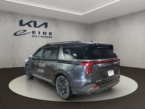 New 2026 Kia Carnival SX FWD image 3