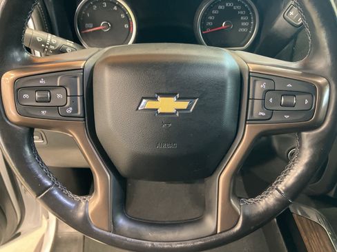 Used 2019 Chevrolet Silverado 1500 High Country image 17