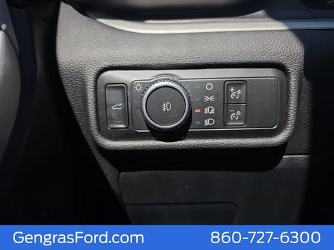 Certified 2022 Ford Explorer XLT w/ Equipment Group 202A AWD/4WD image 43