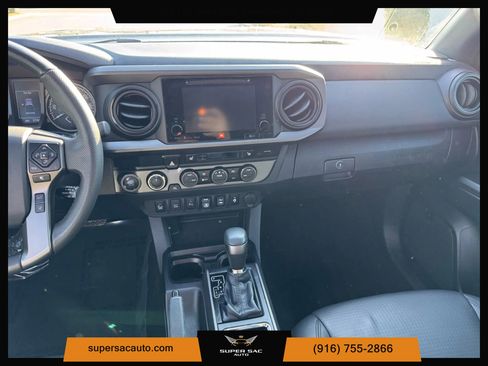 Used 2019 Toyota Tacoma TRD Off-Road image 22