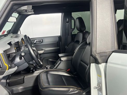 Used 2023 Ford Bronco Badlands image 20