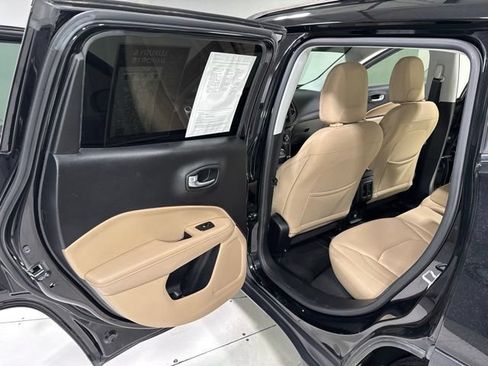 Used 2018 Jeep Compass Sport FWD image 21
