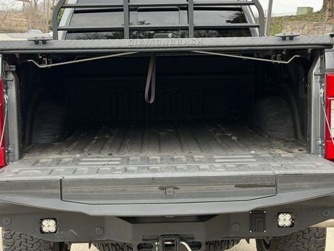 Used 2022 Ford F250 Lariat w/ Black Appearance Package AWD/4WD image 10