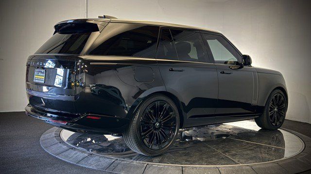 Used 2024 Land Rover Range Rover Autobiography AWD/4WD image 37