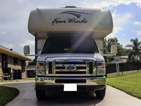 Used 2017 Ford E-450 and Econoline 450 Super Duty w/ Motorhome Prep Package RWD image 13