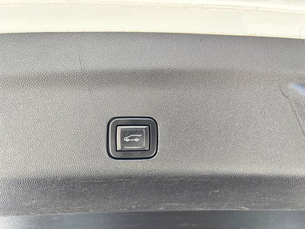 Used 2021 GMC Yukon SLT AWD/4WD image 10