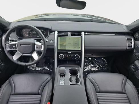 Certified 2025 Land Rover Discovery S AWD/4WD image 9