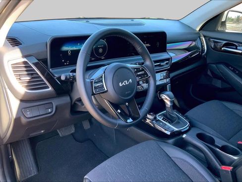Used 2024 Kia Seltos X-Line AWD/4WD image 18