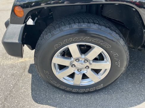 Used 2015 Jeep Wrangler Sahara w/ Connectivity Group AWD/4WD image 16