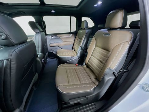 New 2026 GMC Acadia Denali Ultimate w/ LPO, Illumination Package image 24