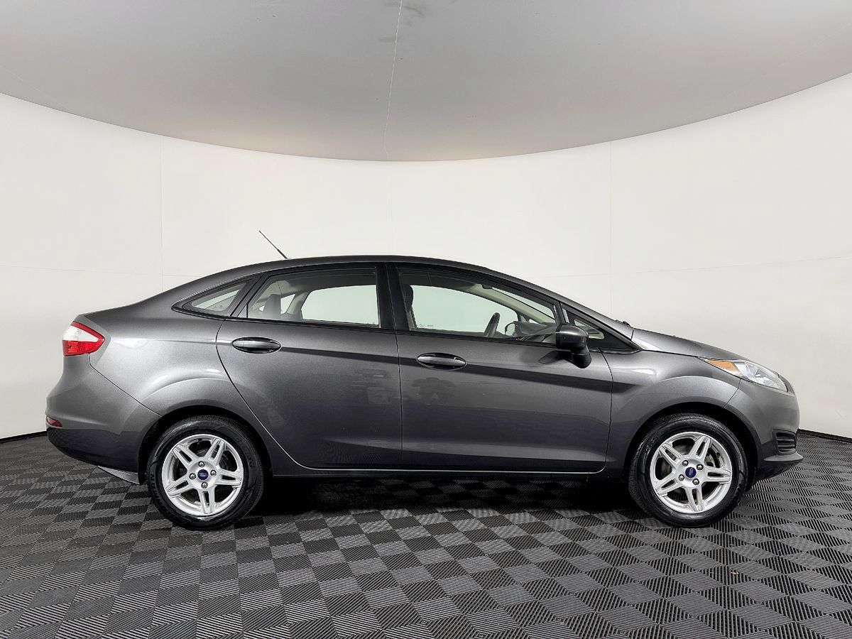 Used 2018 Ford Fiesta SE FWD image 7