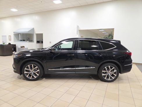 Used 2024 Acura MDX SH-AWD w/ Technology Package image 2