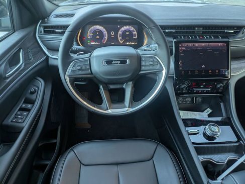 New 2025 Jeep Grand Cherokee L Limited image 14