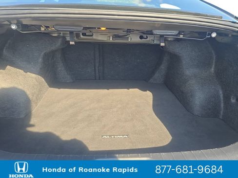Used 2023 Nissan Altima 2.5 SV FWD image 19