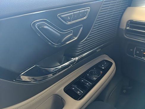 Certified 2022 Lincoln Corsair AWD w/ Equipment Group 101A image 26