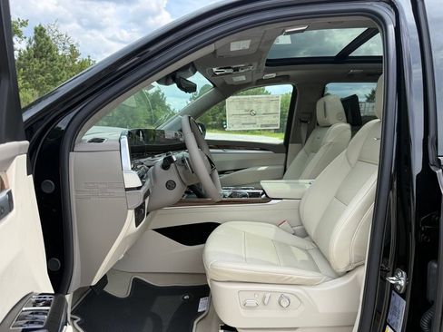 New 2026 Cadillac Escalade Platinum Sport w/ LPO, ONYX Package AWD/4WD image 20