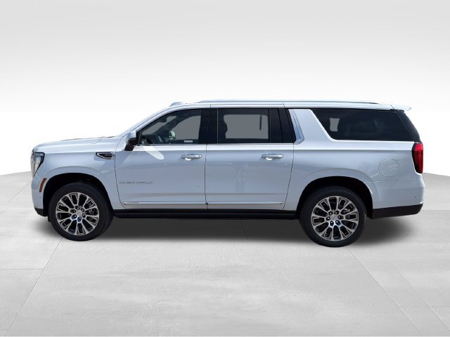 New 2026 GMC Yukon XL Denali w/ Denali Reserve Package AWD/4WD image 4