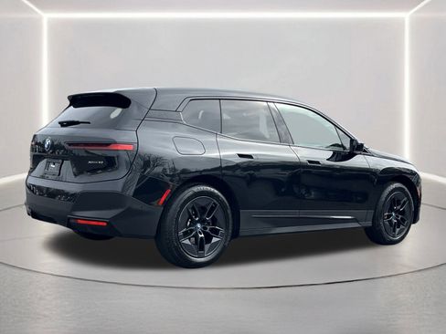 Used 2025 BMW iX xDrive50 image 25