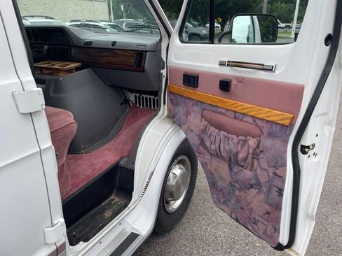 Used 1997 Dodge B3500 RWD image 12